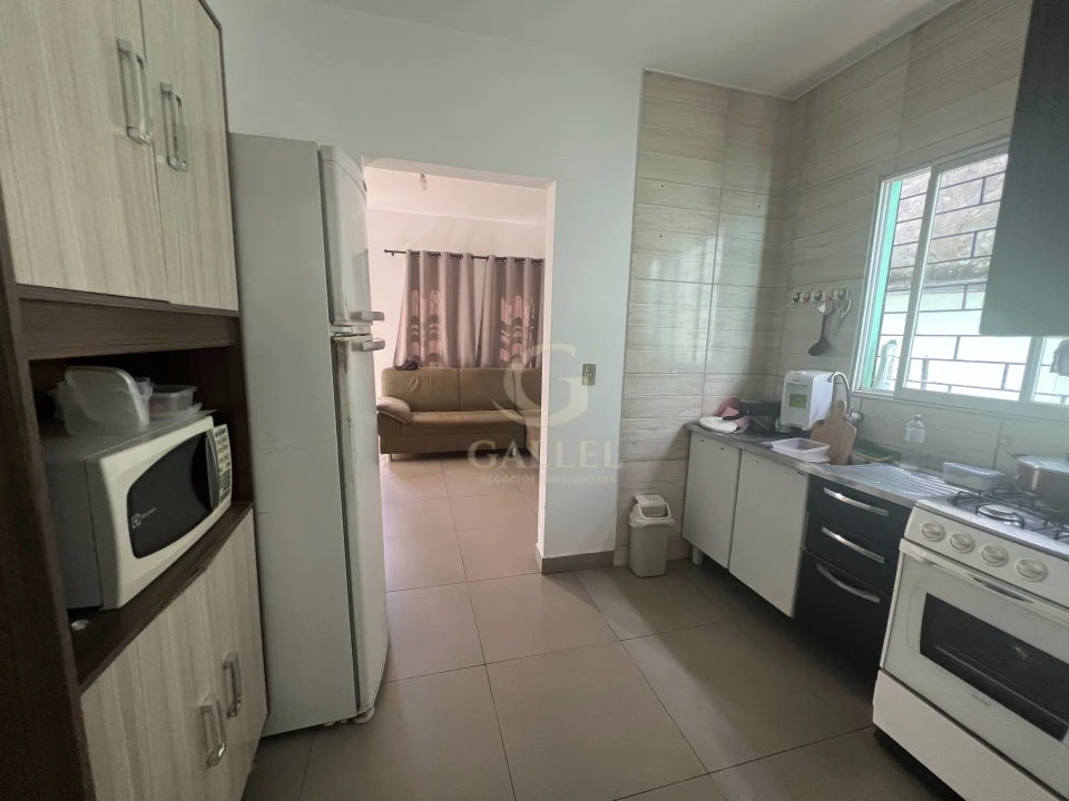 Imagens do imóveis Casa Com Terreno Amplo Próximo Av Maringá