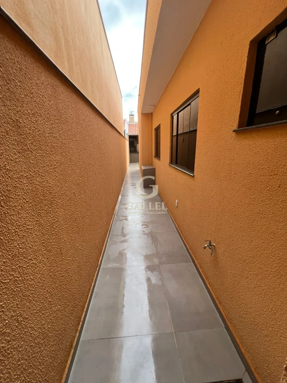 Imagens do imóveis Residência Moderna com Pé Direito Alto | Zona Sul de Londrina Venda Acapulco Londrina