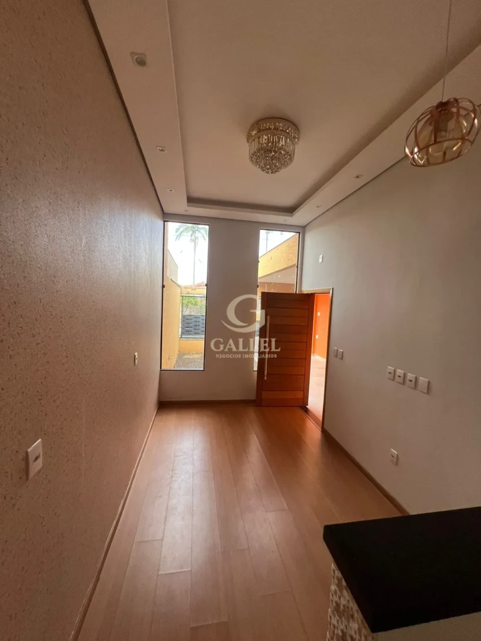 Imagens do imóveis Residência Moderna com Pé Direito Alto | Zona Sul de Londrina Venda Acapulco Londrina