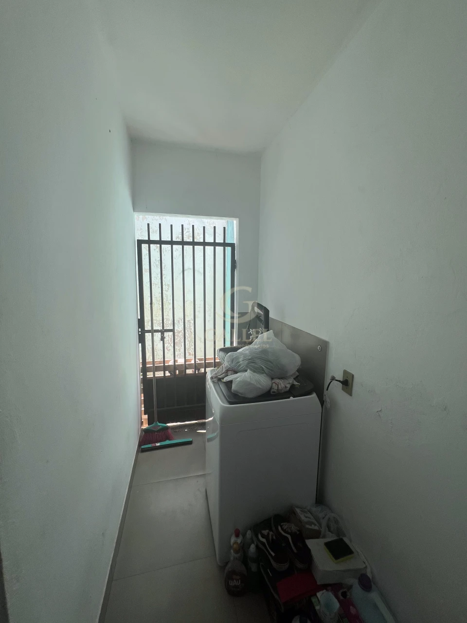 Imagens do imóveis Casa Com Terreno Amplo Próximo Av Maringá