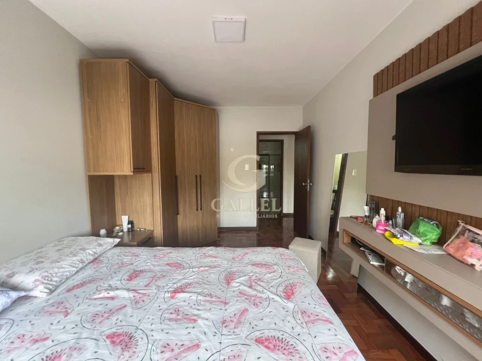 APARTAMENTO À VENDA OU LOCAÇÃO | 140 m² TOTALMENTE RENOVADO | 3 QUARTOS | HIDRÁULICA E ELÉTRICA ATUALIZADAS | EDIFÍCIO MARIA JOANA | CENTRO DE LO