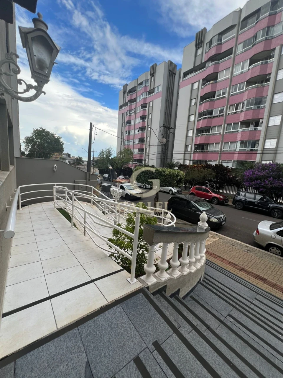 Apartamento 3 Dormitórios No Centro De Londrina Com 2 Vagas 77m² | Venda R$380.000,00 Ou Aluguel R$2.300,00