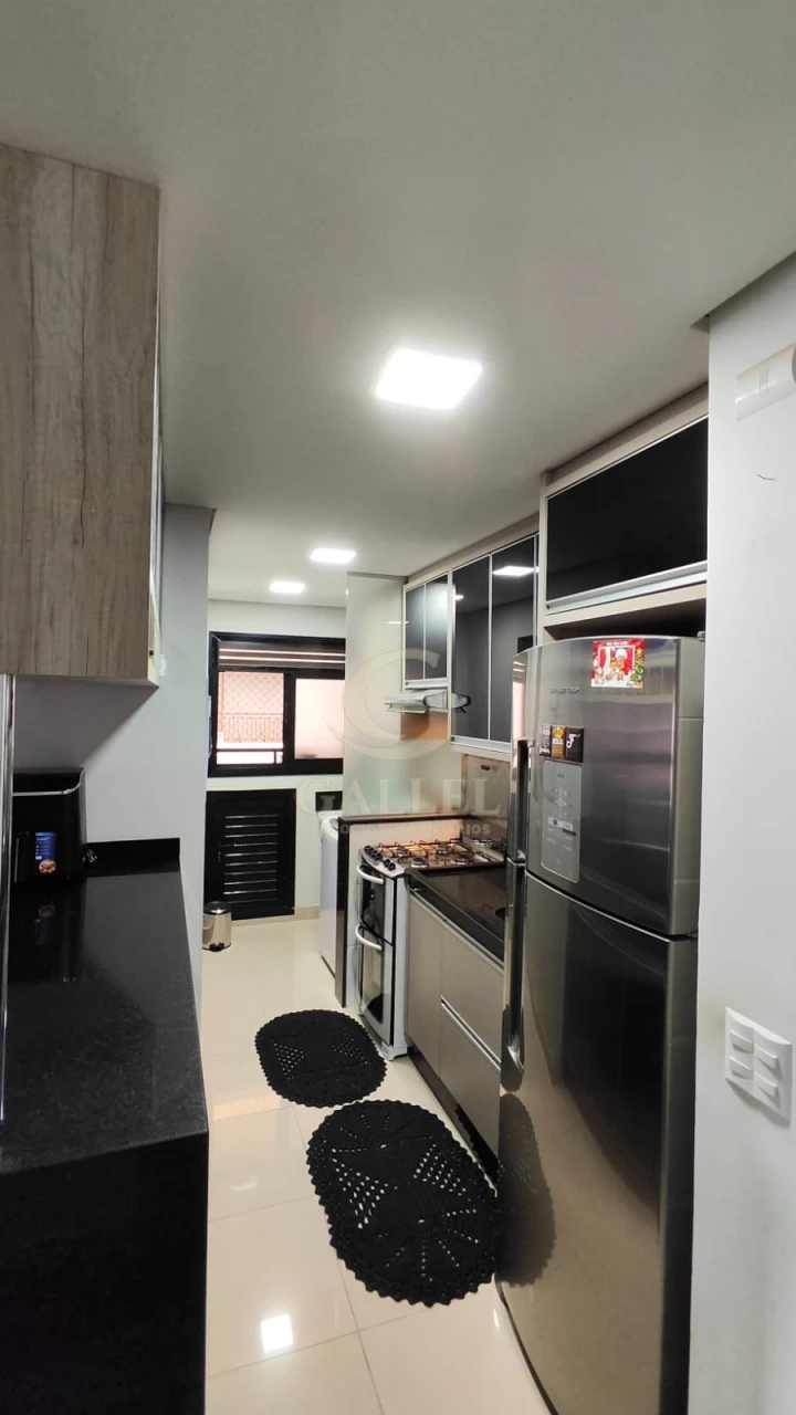 Apartamento À Venda No Centro De Londrina Próximo Ao Calçadao Com Vaga De Garagem Sacada C/ Churrasqueira  3 Quartos Com Lazer Completo | R$ 430.