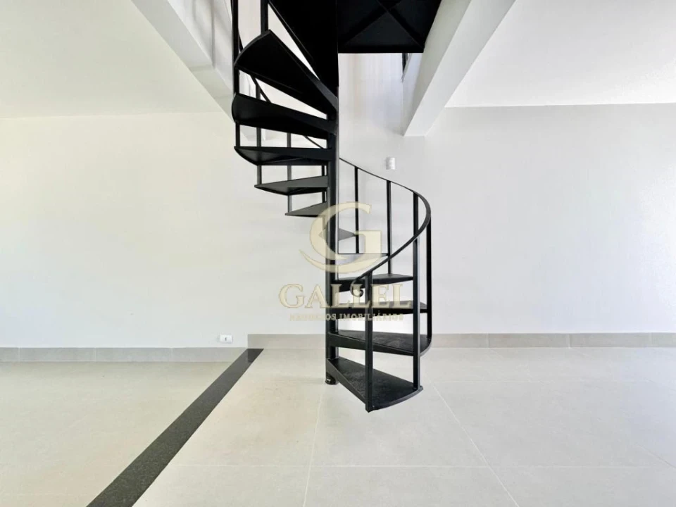 Imagens do imóveis Casa Alto Padrão 465m² | 6 Quartos | 3 Suítes | Piscina | Mediterrâneo – Londrina