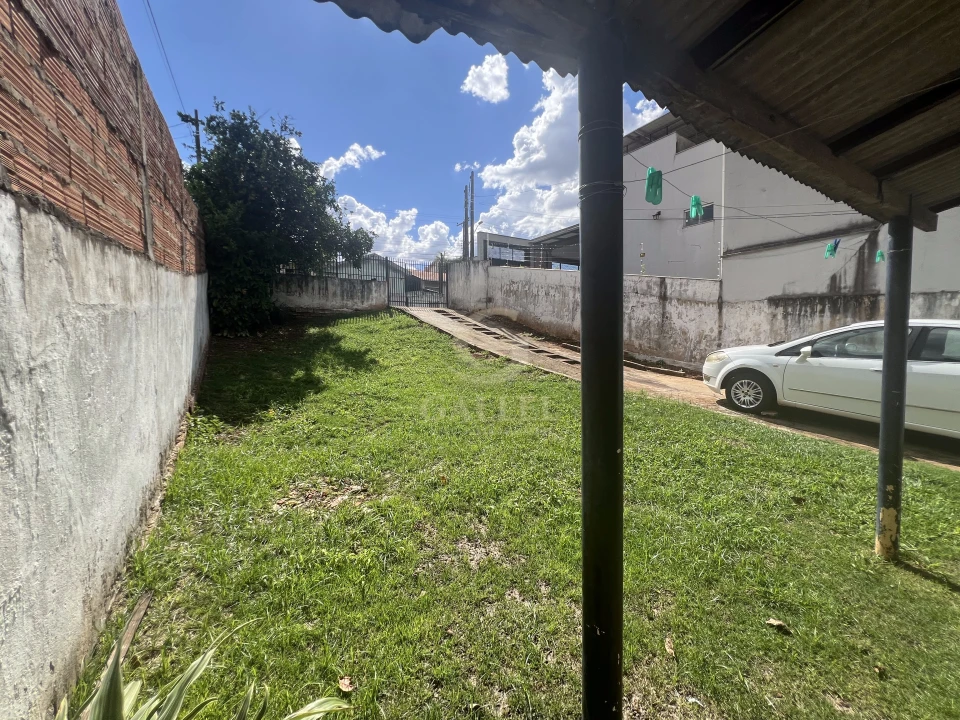 Imagens do imóveis Casa Com Terreno Amplo Próximo Av Maringá