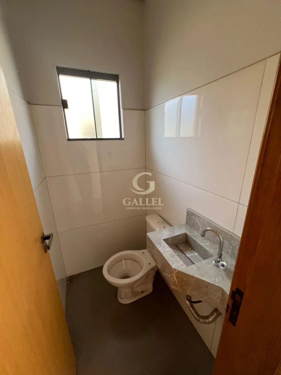 Imagens do imóveis Residência Moderna com Pé Direito Alto | Zona Sul de Londrina Venda Acapulco Londrina