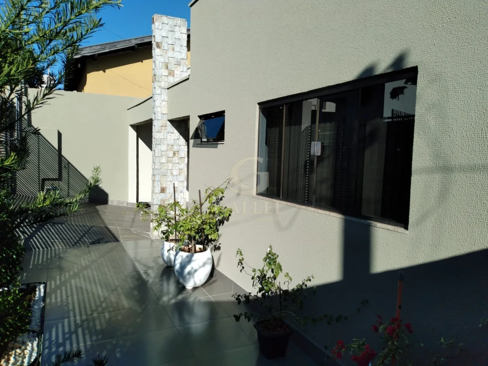 Imagens do imóveis Exclusividade, Sofisticação e Vista Privilegiada em Cornélio Procópio Residência Moderna  Próxima ao Cristo Rei