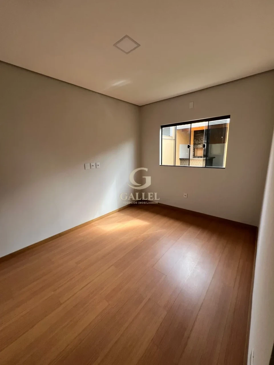 Imagens do imóveis Residência Moderna com Pé Direito Alto | Zona Sul de Londrina Venda Acapulco Londrina