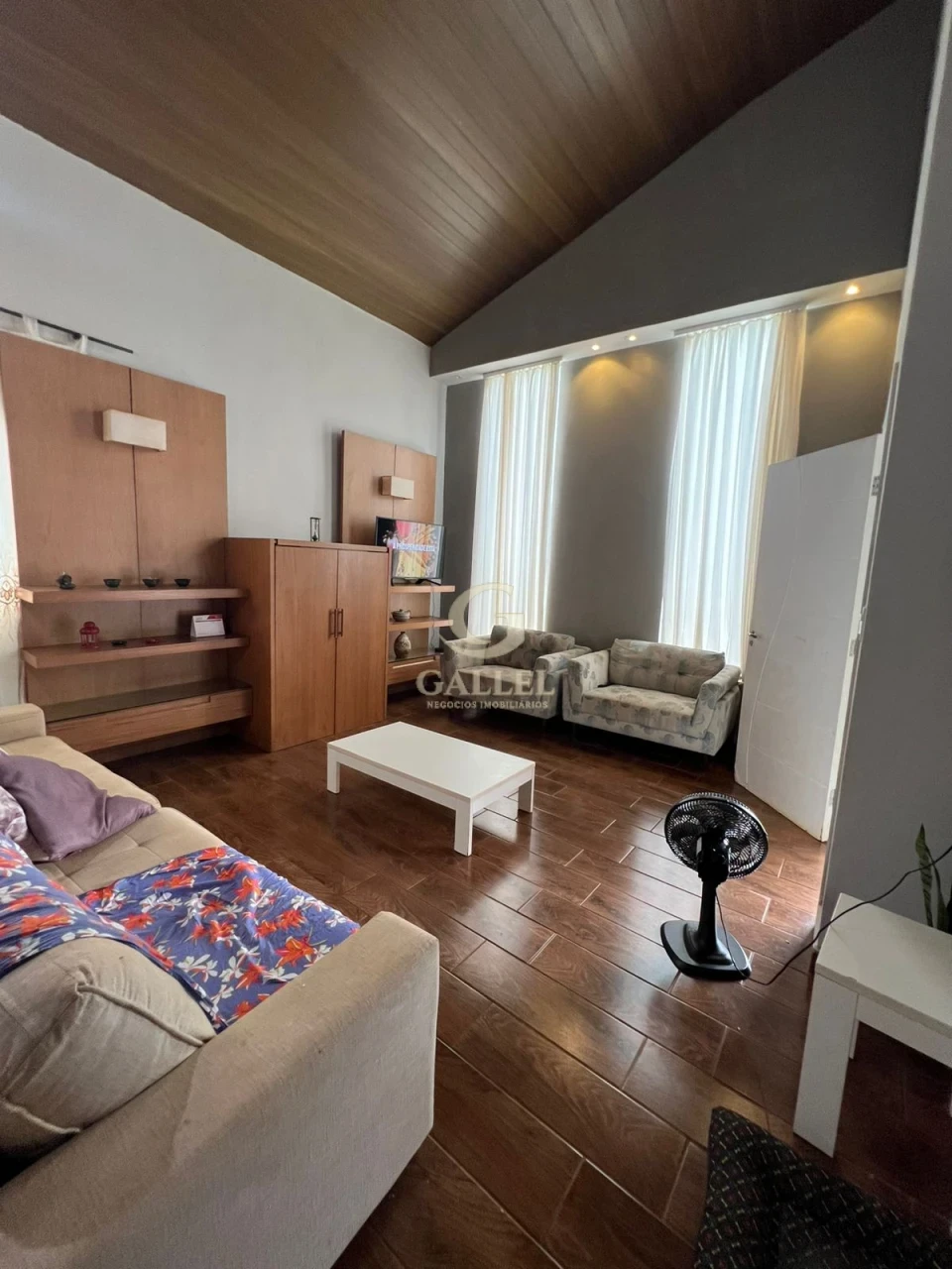 CHÁCARA À VENDA | 1.206m² DE TERRENO | 210m² DE CONSTRUÇÃO | 3 QUARTOS | PISCINA | LIMOEIRO