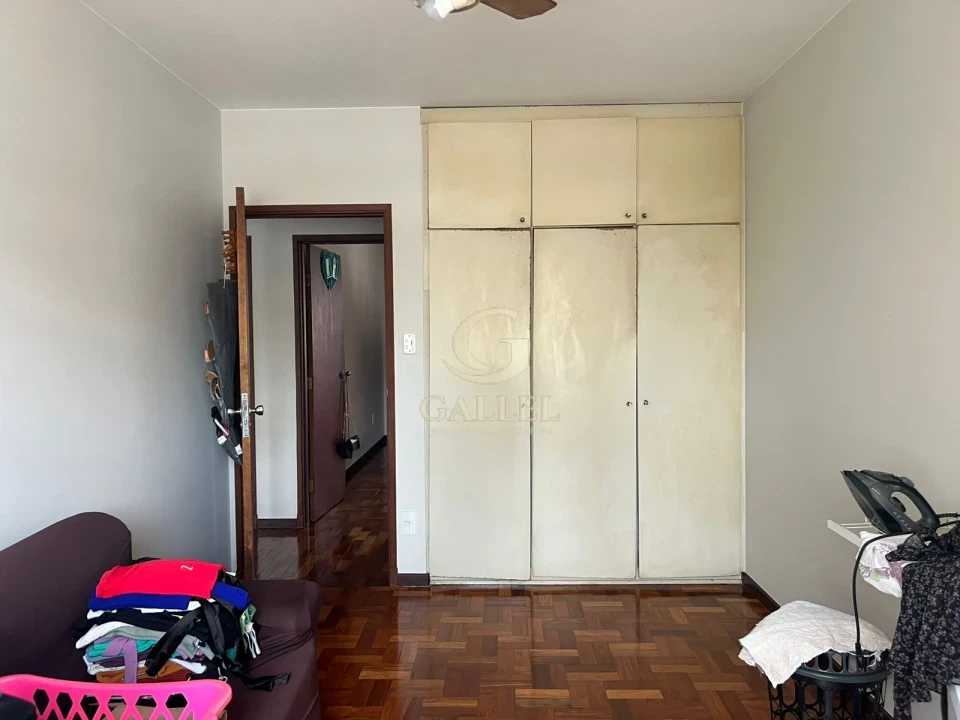 APARTAMENTO À VENDA OU LOCAÇÃO | 140 m² TOTALMENTE RENOVADO | 3 QUARTOS | HIDRÁULICA E ELÉTRICA ATUALIZADAS | EDIFÍCIO MARIA JOANA | CENTRO DE LO