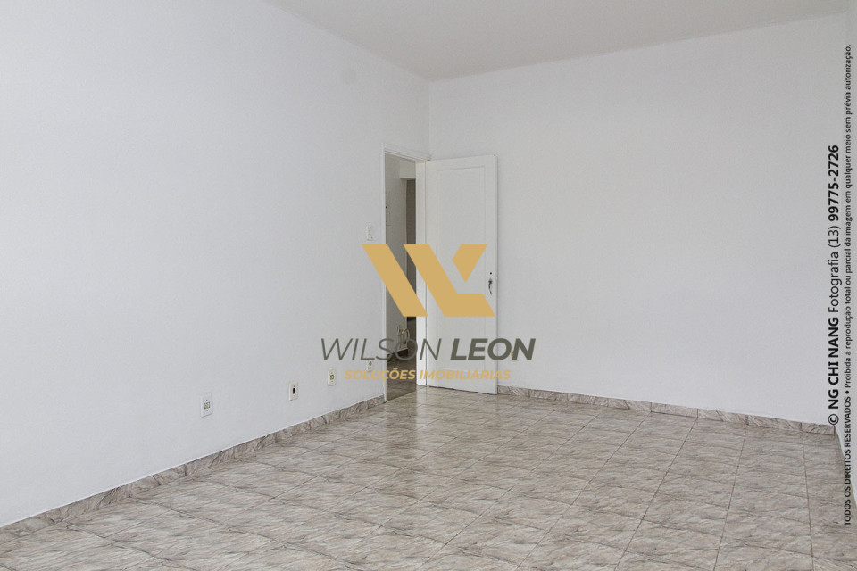 Apartamento a venda no primeiro andar com sacada no bairro Marapé