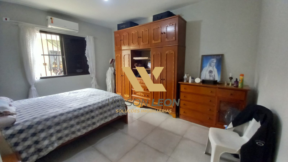 Casa venda no Guaruja com 3 quartos Suite e Edicula