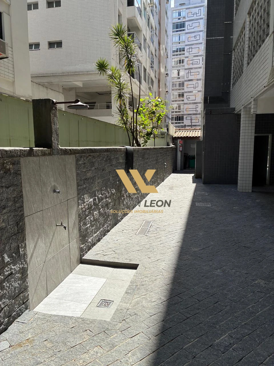 Apartamento para venda no BOQUEIRÃO em SANTOS na quadra da PRAIA