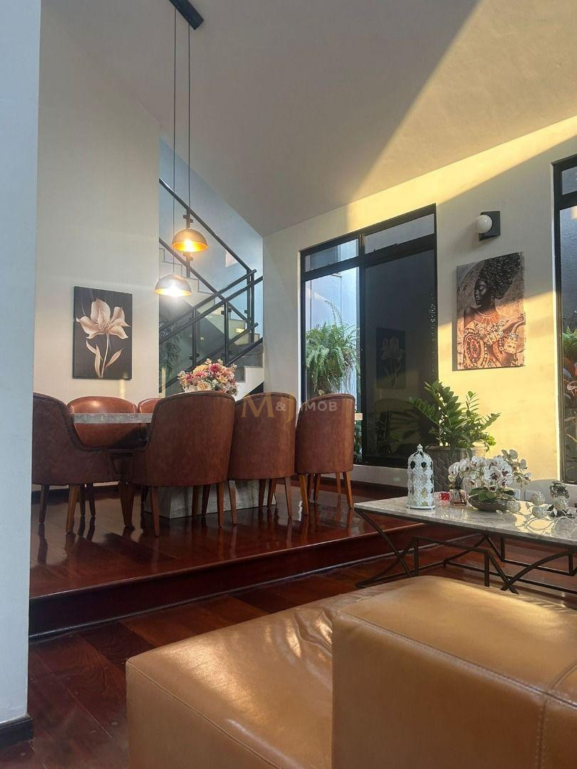 Casa Á Venda Bancários Londrina