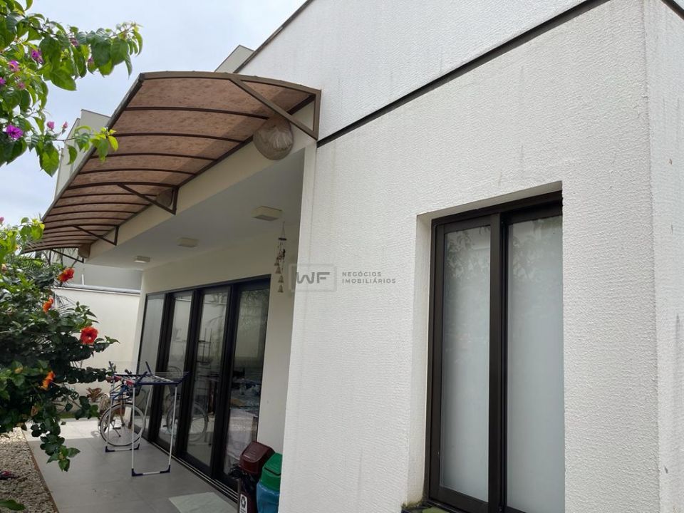 Casa térrea no Condomínio Alphaville 2