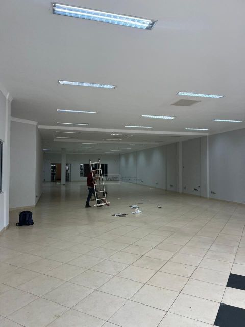 Imóvel Comercial - AV. Leste Oeste