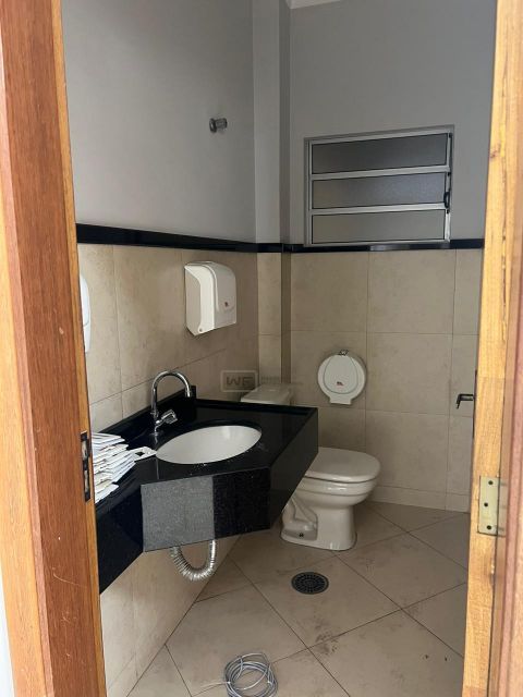 Imóvel Comercial - AV. Leste Oeste