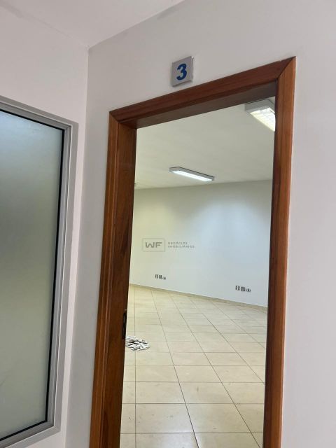 Imóvel Comercial - AV. Leste Oeste