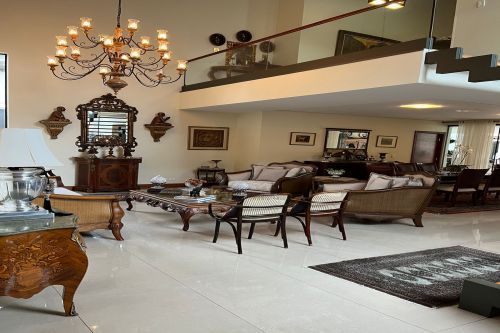 CASA A VENDA - CONDOMINIO ROYAL TENNIS