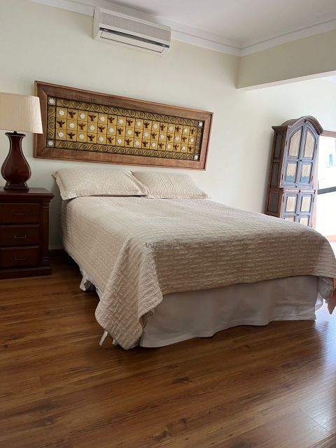 CASA A VENDA - CONDOMINIO ROYAL TENNIS