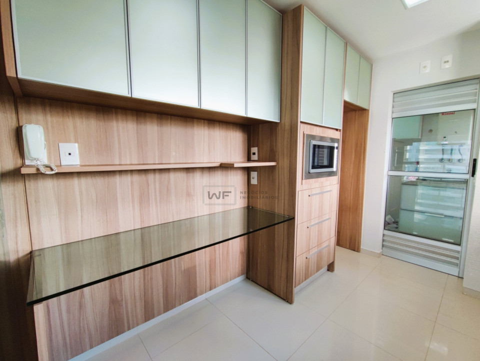 Edifício Poty Lazzarotto