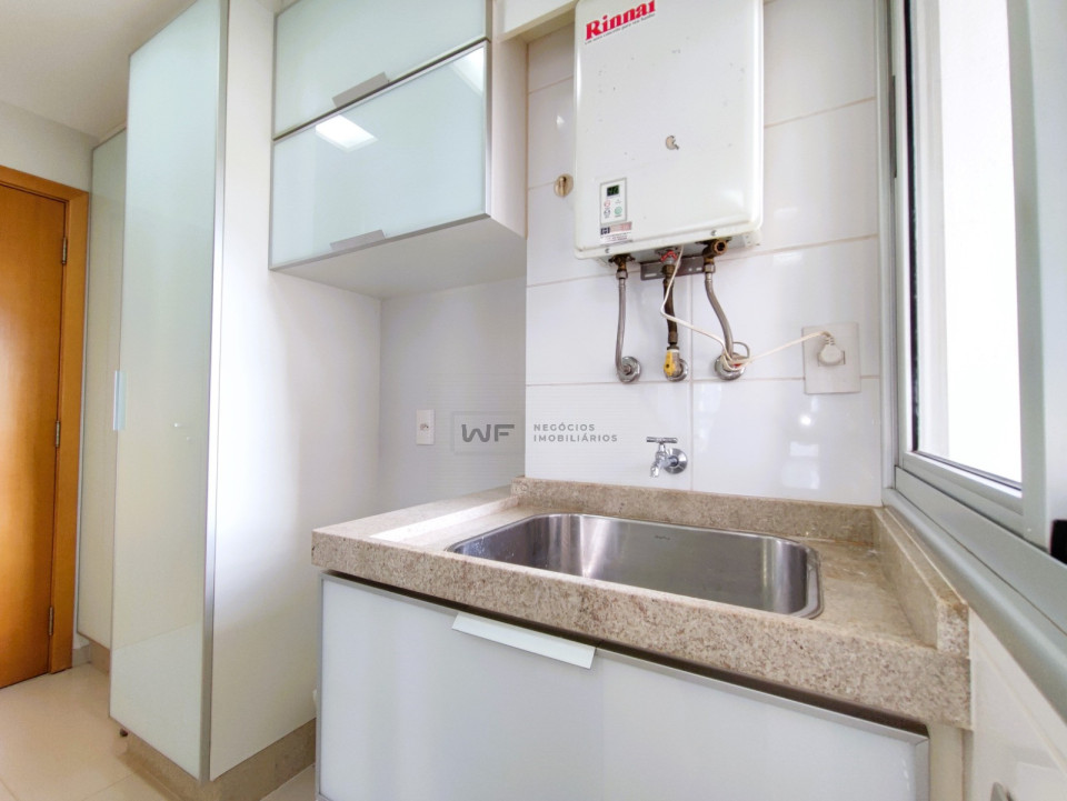 Edifício Poty Lazzarotto