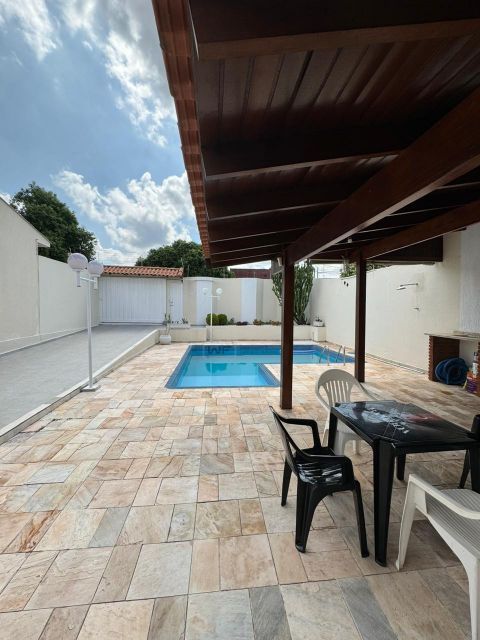 Casa a Venda - Industrial, Londrina