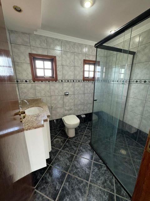 Casa a Venda - Industrial, Londrina