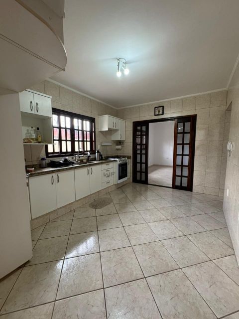 Casa a Venda - Industrial, Londrina