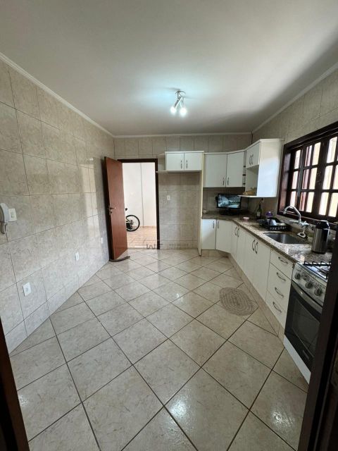 Casa a Venda - Industrial, Londrina