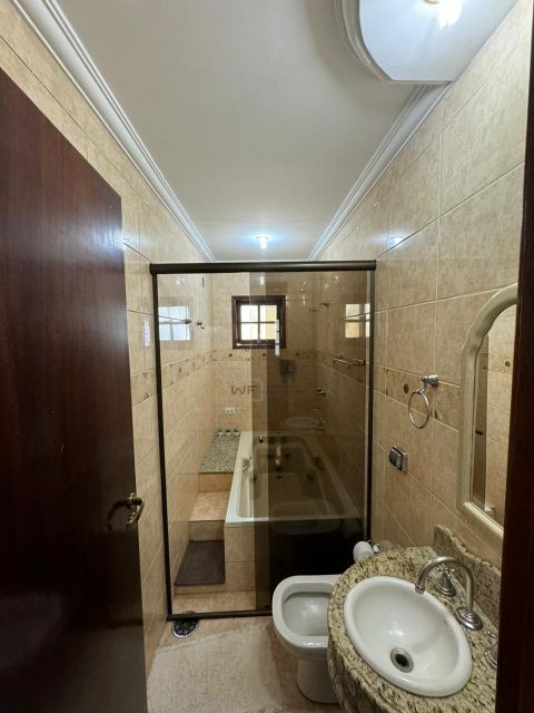 Casa a Venda - Industrial, Londrina