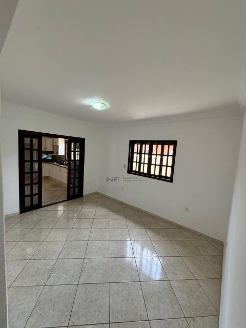 Casa a Venda - Industrial, Londrina