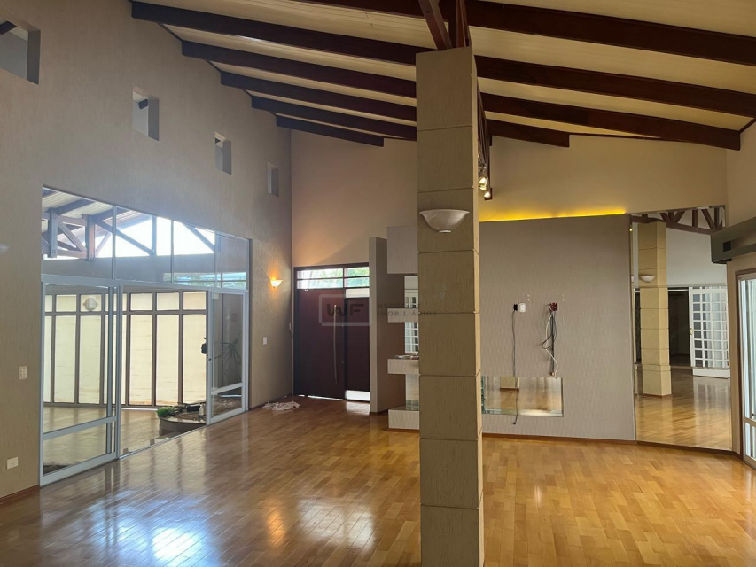 Casa à venda no Parque Residencial Alcantara - Londrina