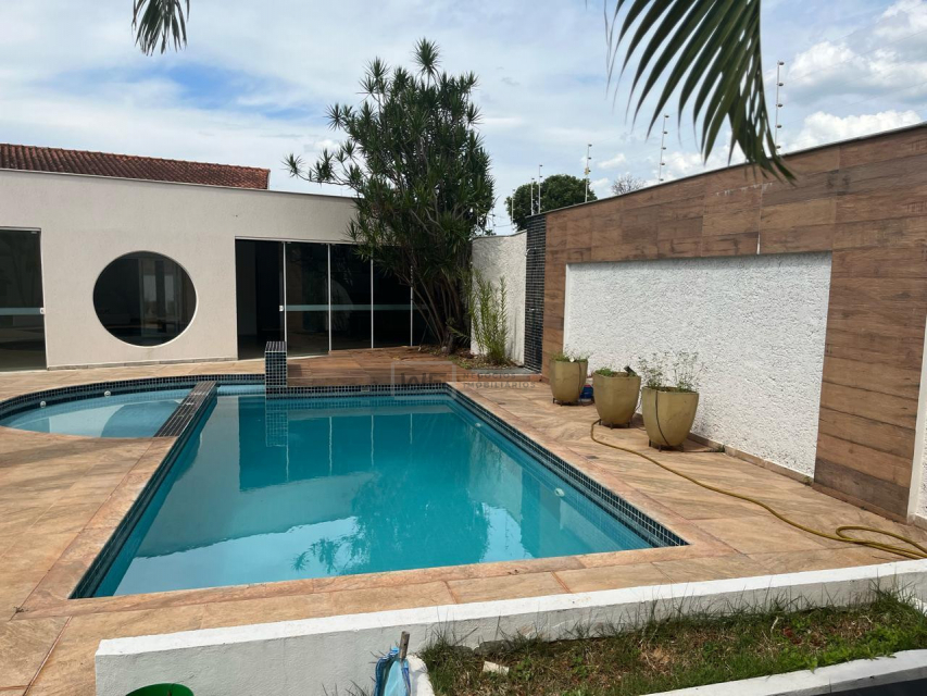 Casa à venda no Parque Residencial Alcantara - Londrina