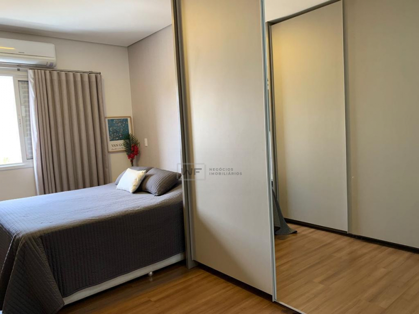 Casa no Condomínio Villa Florença