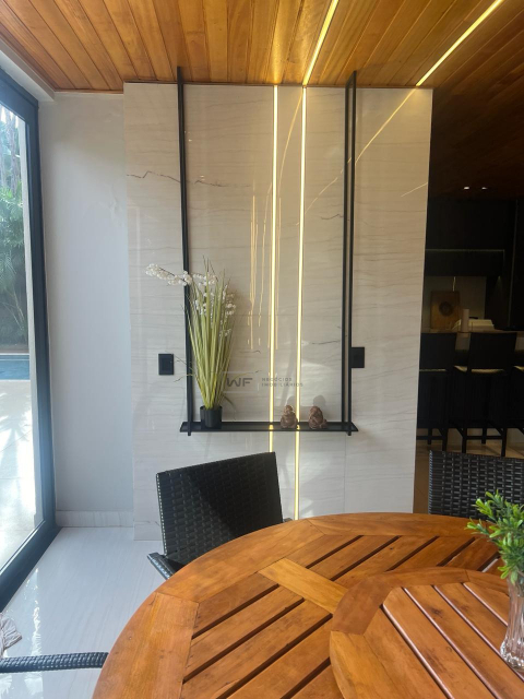 Casa no Condomínio Royal Park Residence