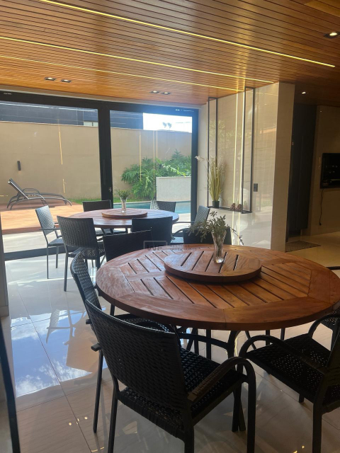 Casa no Condomínio Royal Park Residence