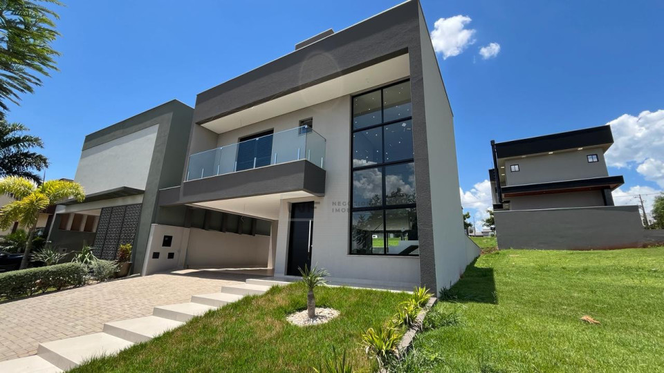 Casa no Condomínio Parque Tauá - Araçari