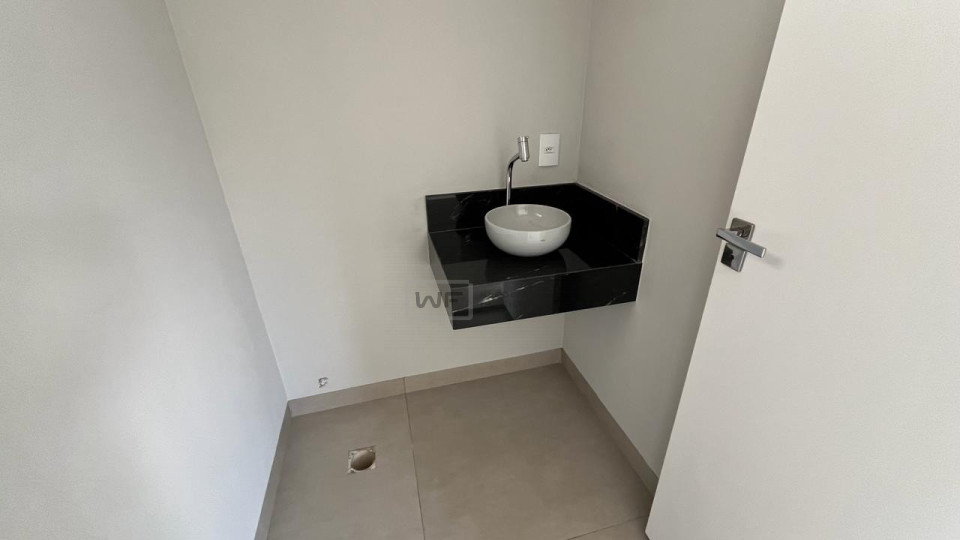 Casa no Condomínio Parque Tauá - Araçari