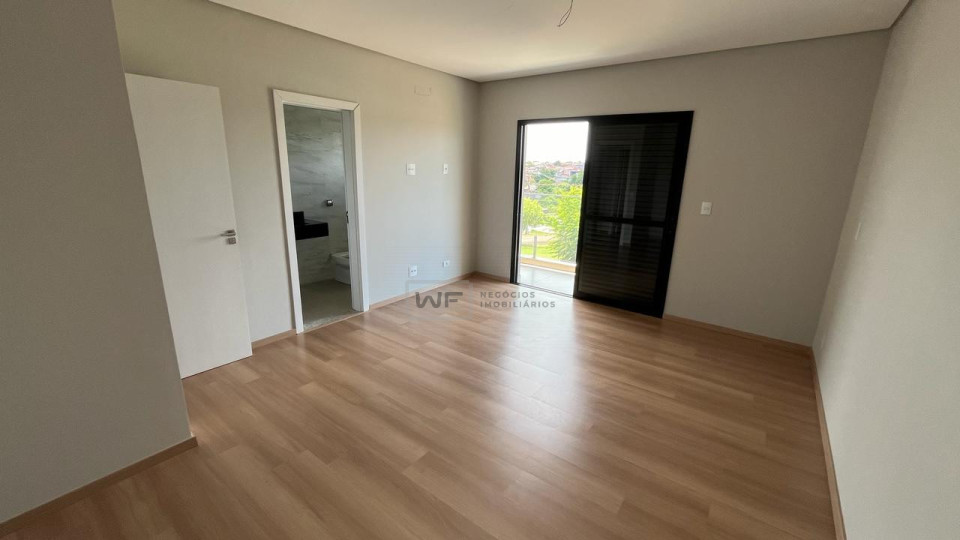 Casa no Condomínio Parque Tauá - Araçari