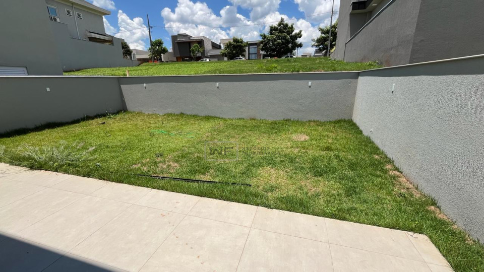 Casa no Condomínio Parque Tauá - Araçari