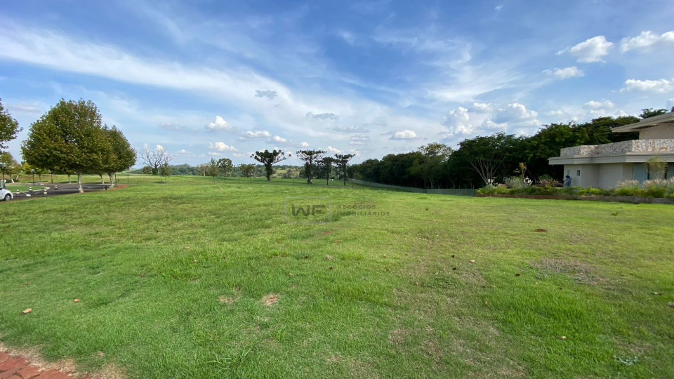 Terreno no Condomínio The Euro Royal