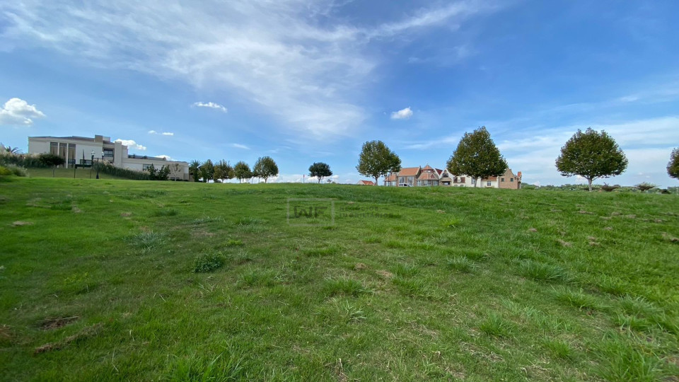 Terreno no Condomínio The Euro Royal