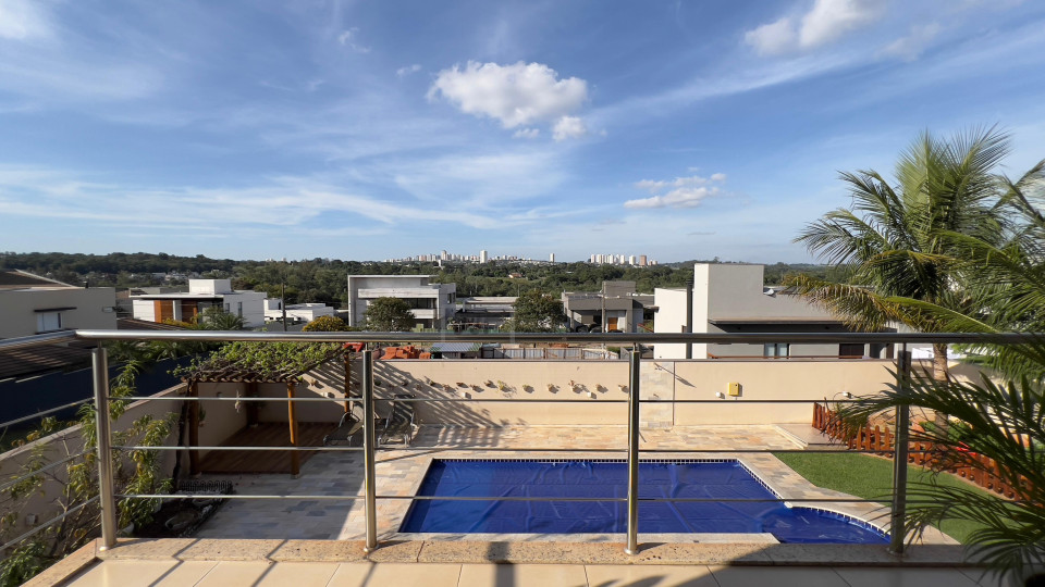 Casa a venda - Condomínio Sun Lake