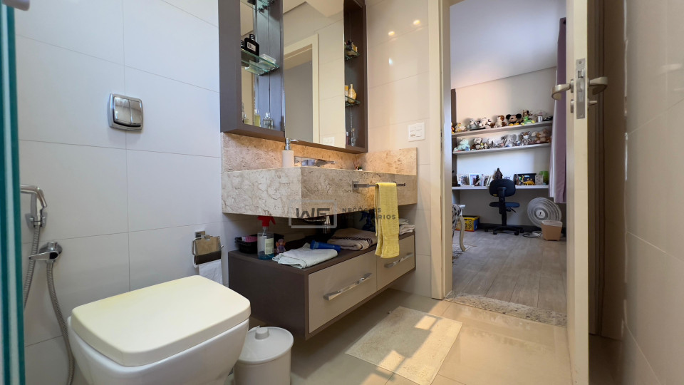 Casa a venda - Condomínio Sun Lake