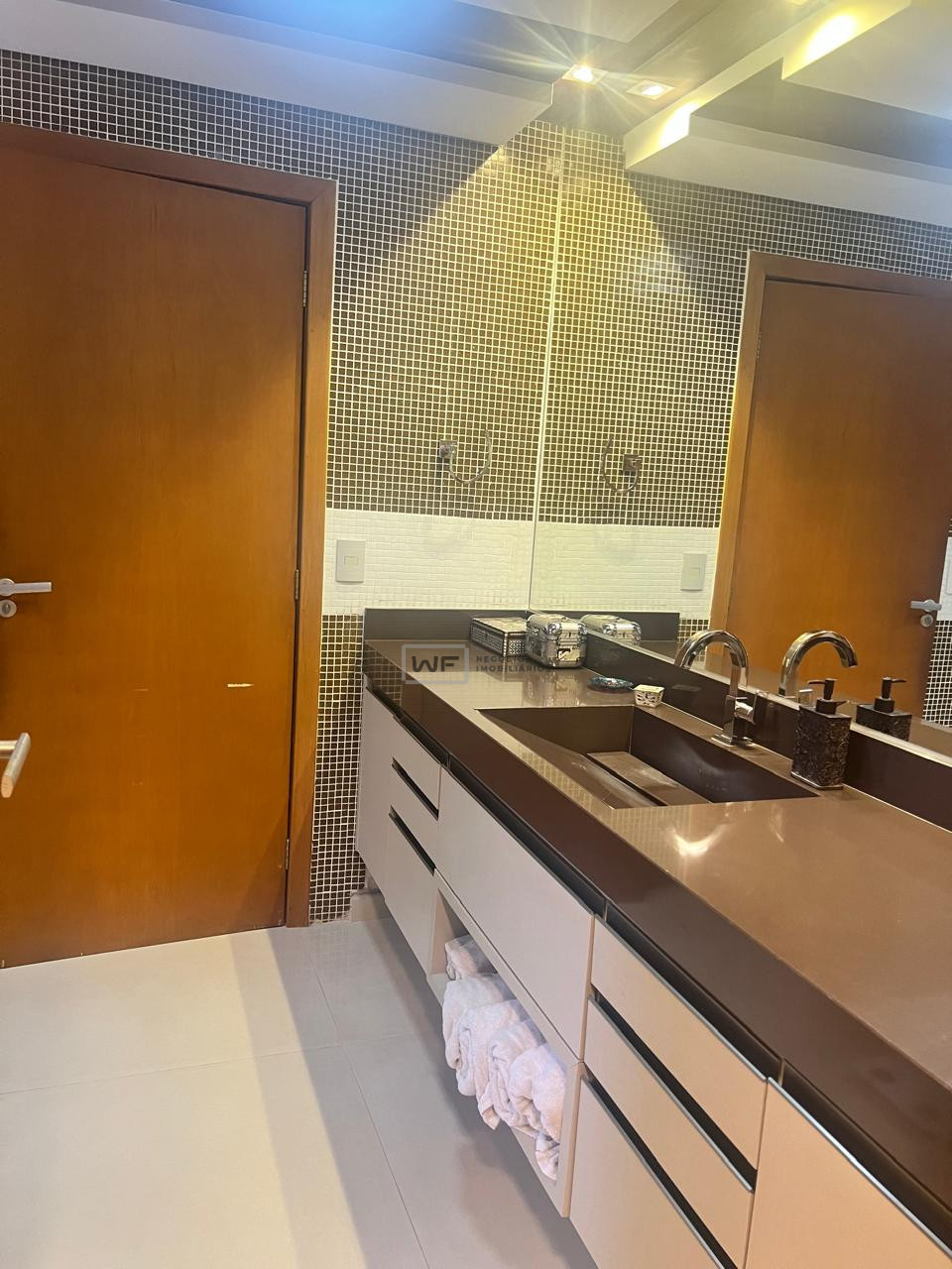 Casa no Condomínio Sun Lake