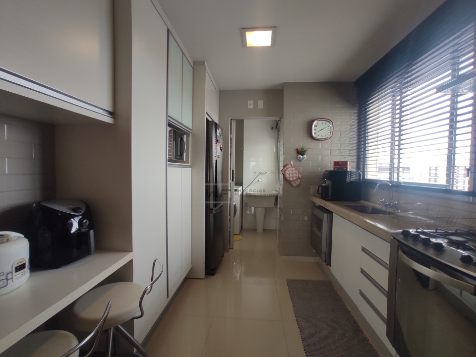 Apartamento no Edifício Poty Lazzarotto