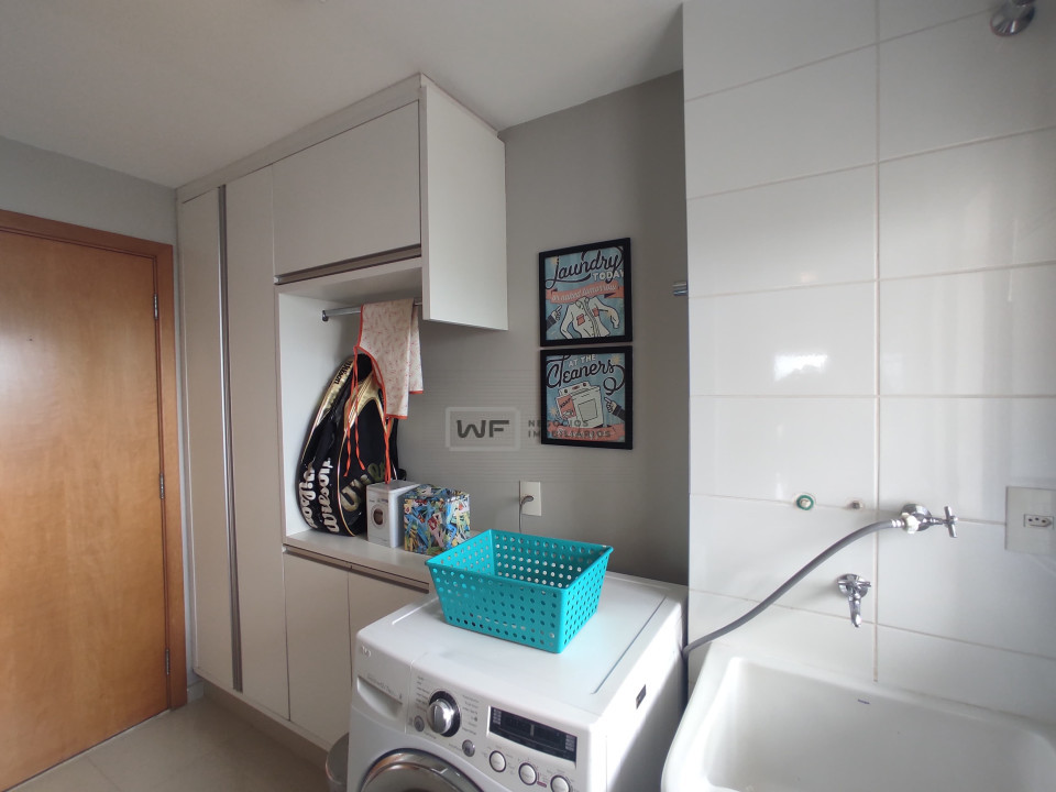 Apartamento no Edifício Poty Lazzarotto