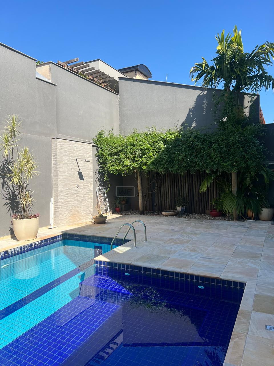 Casa no Condomínio Sun Lake