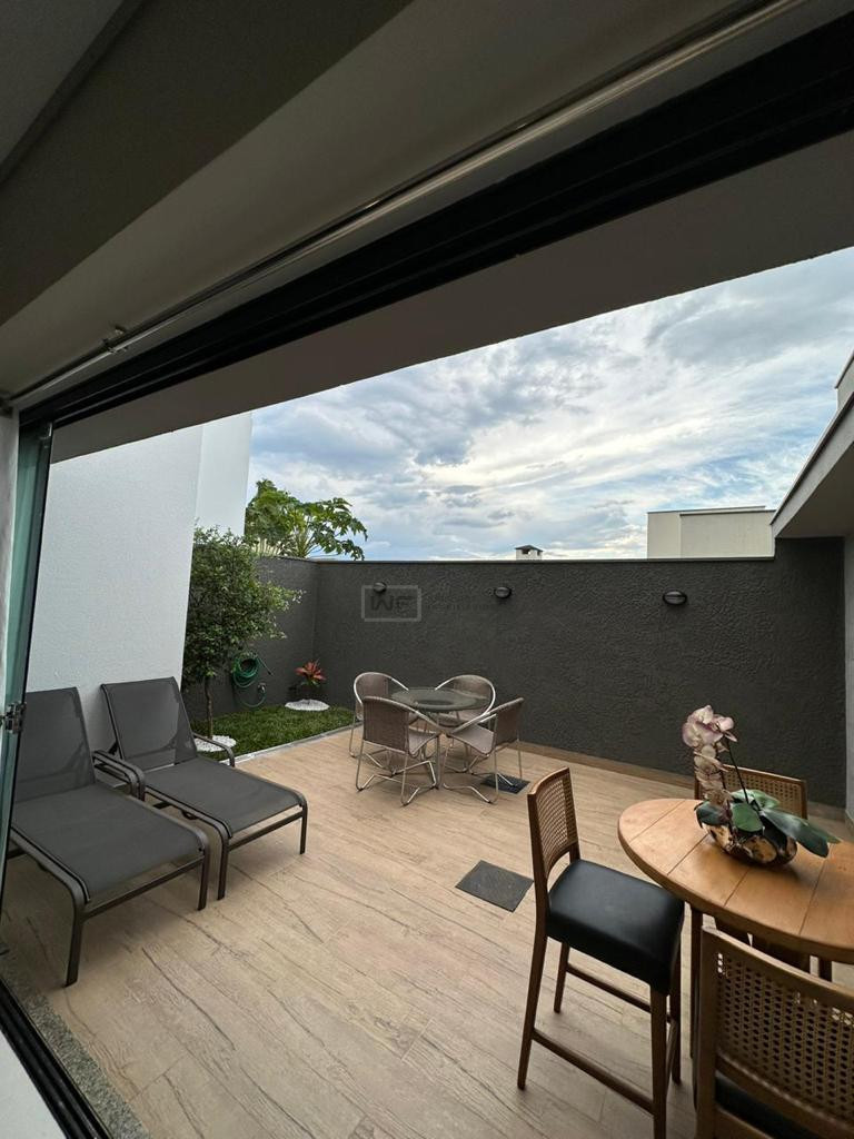 Casa no Condomínio Royal Forest